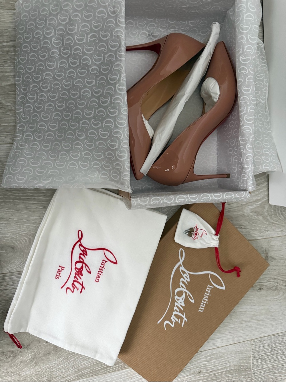 Christian Louboutin Nude Patent Pointed-Toe Pumps - Picture 9 of 9